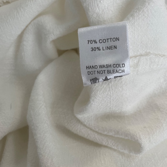 NWOT, White Linen Blend White Birch Relaxed Fit Blouse with Fringem Size Small - Picture 5 of 8